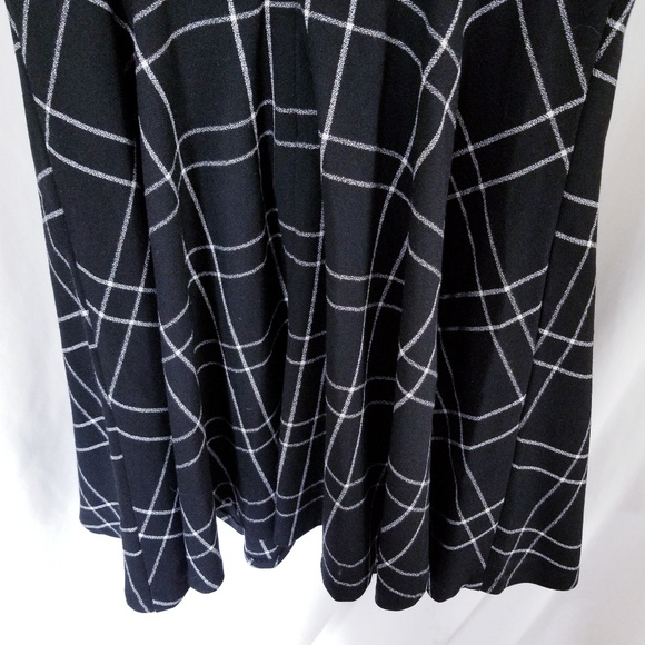 Elle Black Check Plaid Sleeveless Fit and Flare Dress - Picture 10 of 14